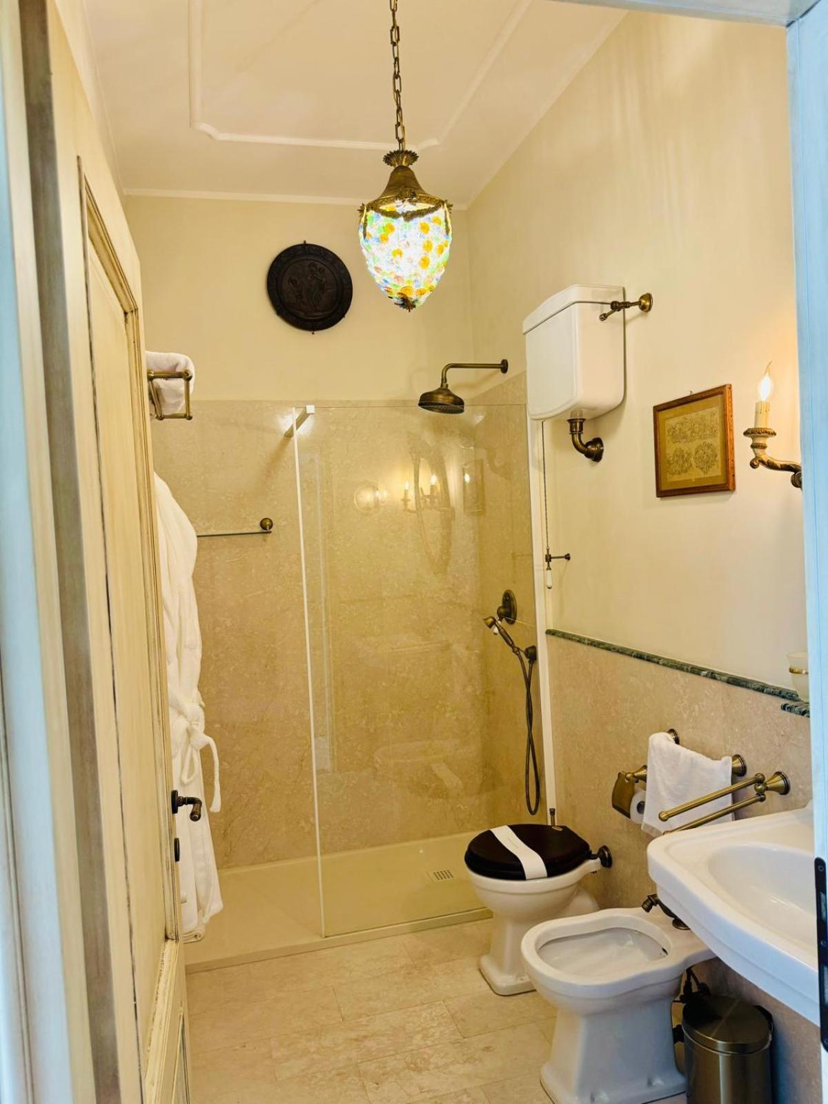 Bed and Breakfast La Casa Di Agartha Больсена Экстерьер фото
